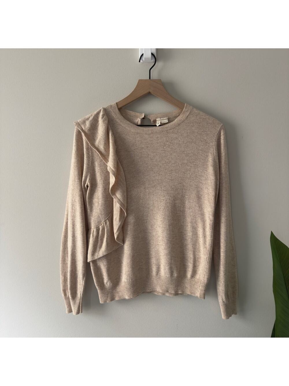 Anthropologie Moth Ruffle Beige tight Knit Sweater long sleeve crew neck keyhole